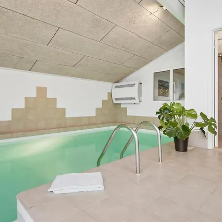 In With Sauna בית נופש *