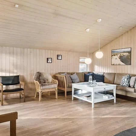 In With Sauna בית נופש *